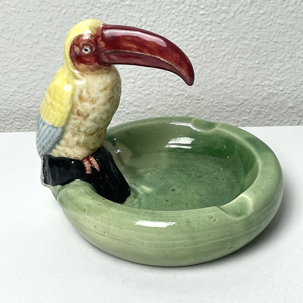 Vintage Toucan Bird Ceramic Ashtray Figural Mid Century Crackle Glaze MCM